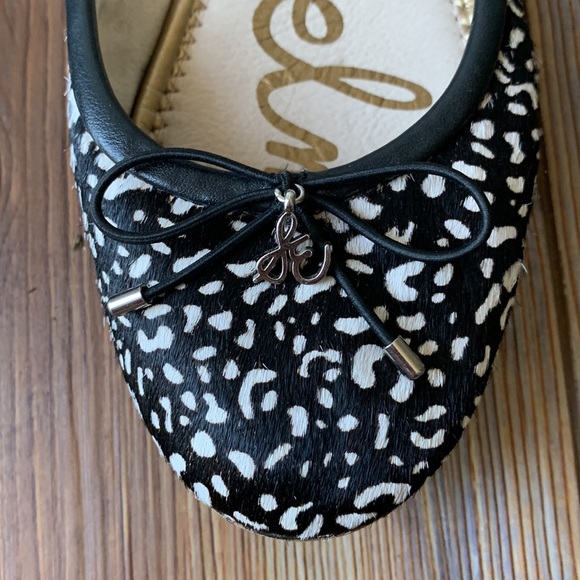 Sam Edelman Felicia Black and cream ballerina flat leather cow fur slip on shoes - Picture 3 of 7